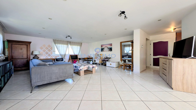 Ma-Cabane - Vente Maison Entrelacs, 209 m²