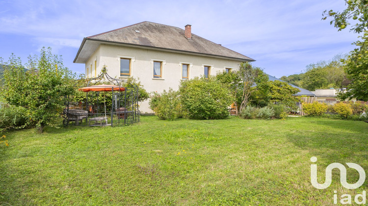 Ma-Cabane - Vente Maison Entrelacs, 257 m²