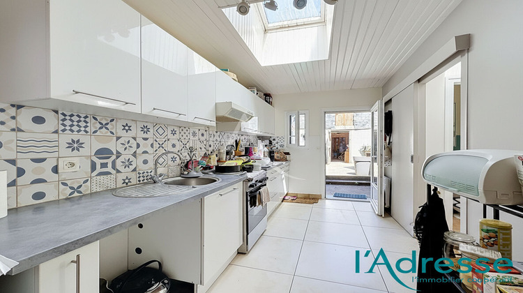 Ma-Cabane - Vente Maison ERNEE, 76 m²
