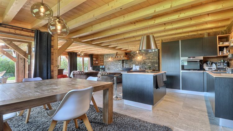 Ma-Cabane - Vente Maison Essert-Romand, 171 m²