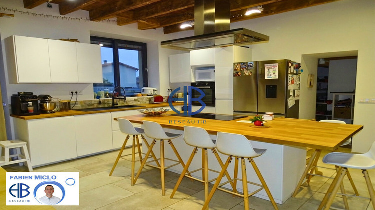 Ma-Cabane - Vente Maison ESTRABLIN, 215 m²