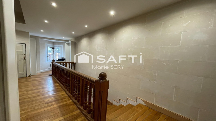 Ma-Cabane - Vente Maison Etrepagny, 327 m²