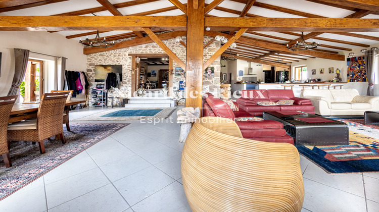 Ma-Cabane - Vente Maison Exideuil, 307 m²