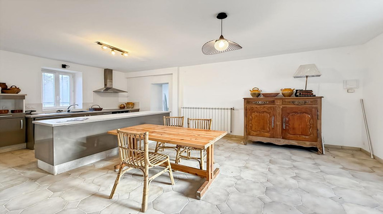 Ma-Cabane - Vente Maison EYGALIERES, 200 m²