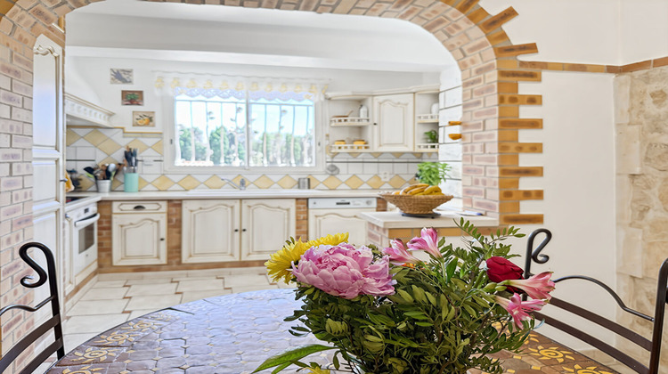 Ma-Cabane - Vente Maison EYRAGUES, 142 m²