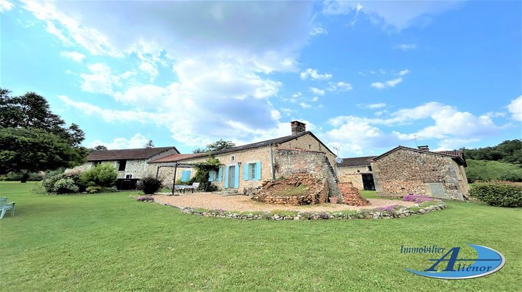 Ma-Cabane - Vente Maison EYZERAC, 180 m²