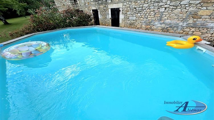 Ma-Cabane - Vente Maison EYZERAC, 180 m²