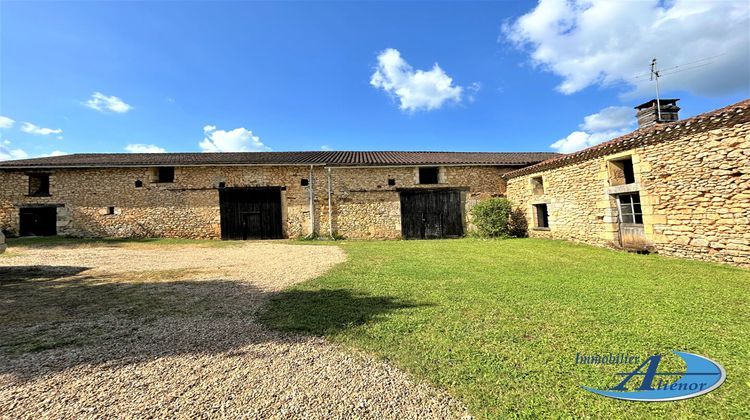 Ma-Cabane - Vente Maison EYZERAC, 180 m²