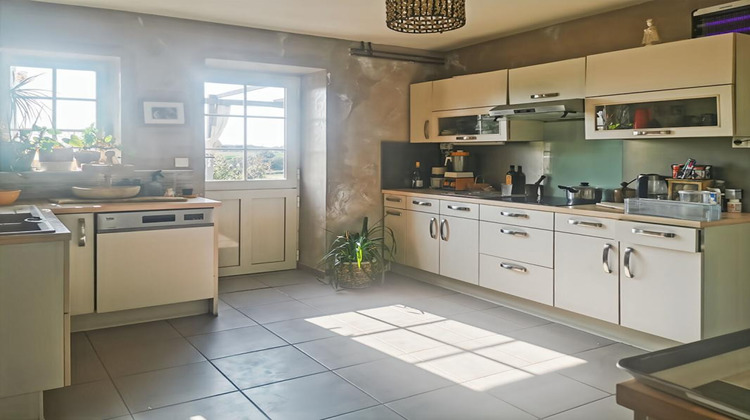 Ma-Cabane - Vente Maison FAVERDINES, 167 m²