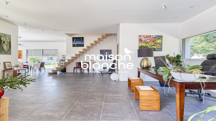 Ma-Cabane - Vente Maison feneu, 329 m²