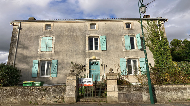 Ma-Cabane - Vente Maison FENIOUX, 202 m²