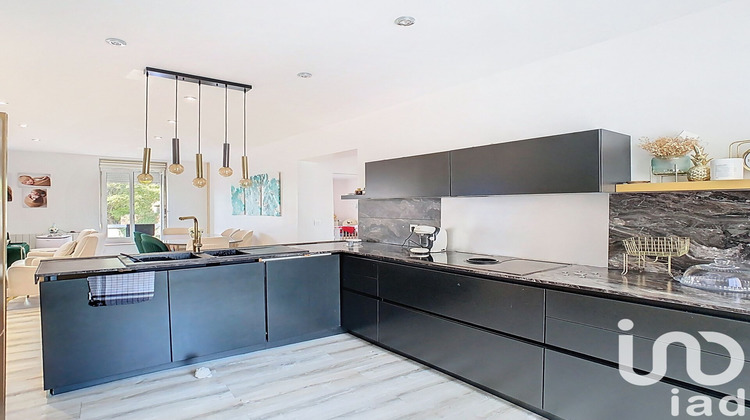 Ma-Cabane - Vente Maison Fère-Champenoise, 147 m²