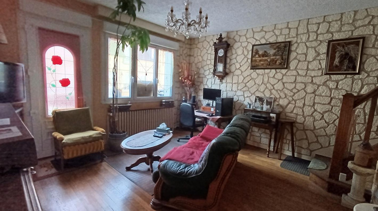 Ma-Cabane - Vente Maison FERE CHAMPENOISE, 103 m²