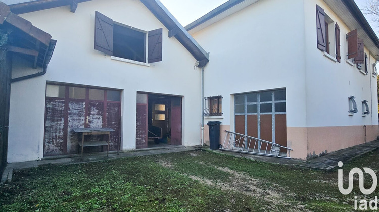 Ma-Cabane - Vente Maison Ferney-Voltaire, 308 m²