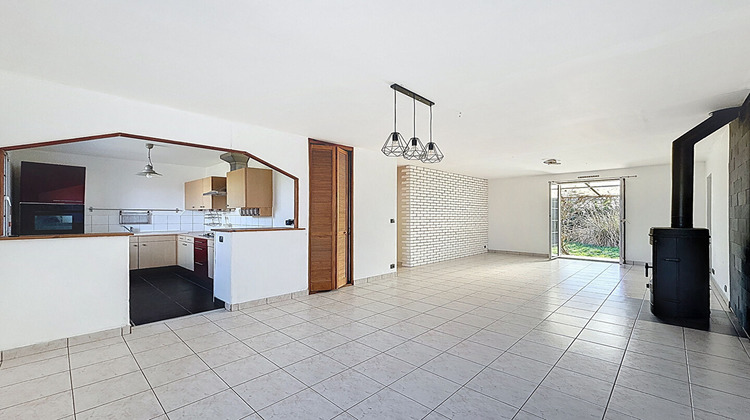 Ma-Cabane - Vente Maison FEROLLES, 102 m²