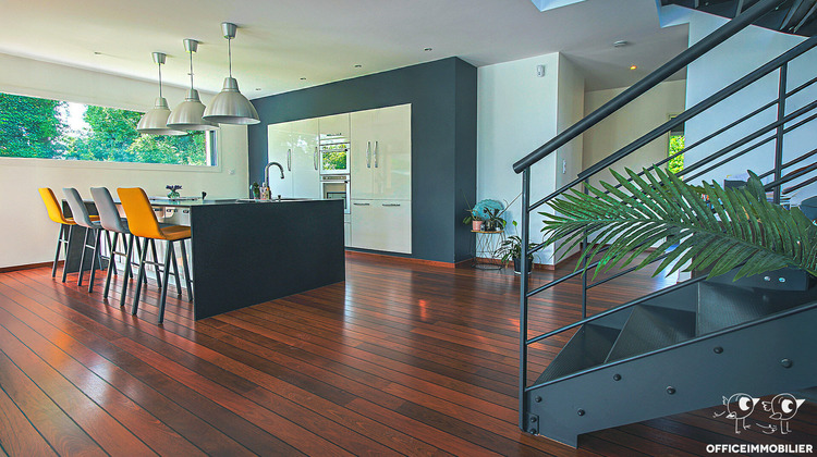 Ma-Cabane - Vente Maison FERRIERES-LES-BOIS, 160 m²