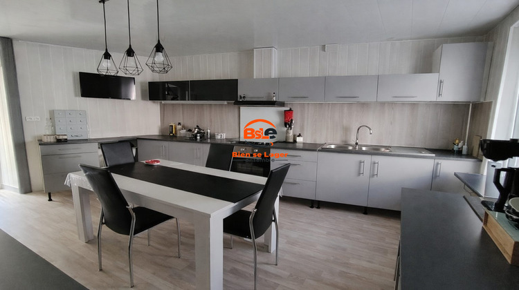 Ma-Cabane - Vente Maison Ferrières-Saint-Mary, 106 m²
