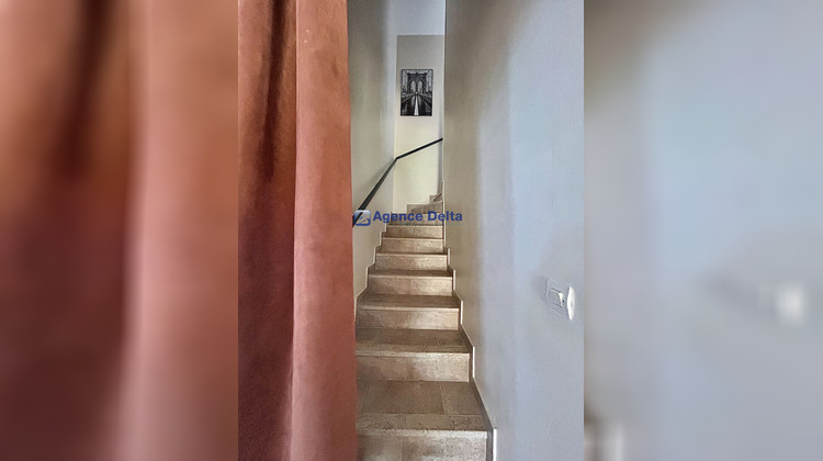 Ma-Cabane - Vente Maison FLASSANS-SUR-ISSOLE, 182 m²