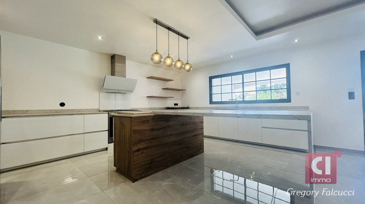 Ma-Cabane - Vente Maison FLASSANS-SUR-ISSOLE, 231 m²