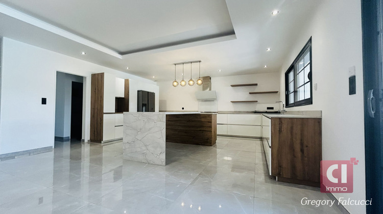 Ma-Cabane - Vente Maison FLASSANS-SUR-ISSOLE, 231 m²