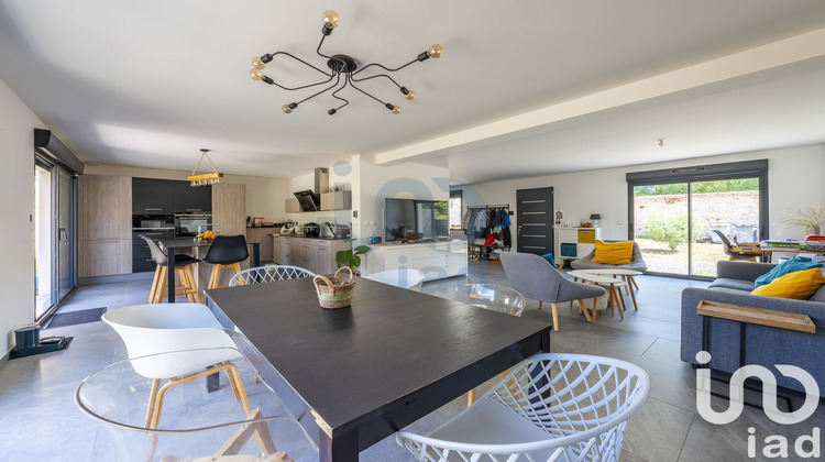 Ma-Cabane - Vente Maison Fleury-en-Bière, 127 m²