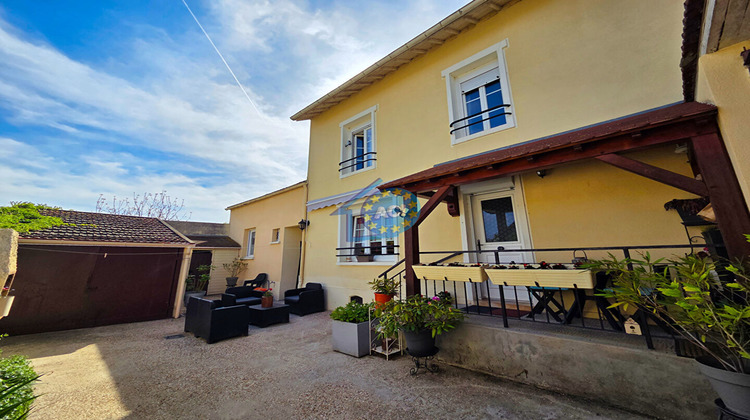 Ma-Cabane - Vente Maison FOLLAINVILLE-DENNEMONT, 82 m²
