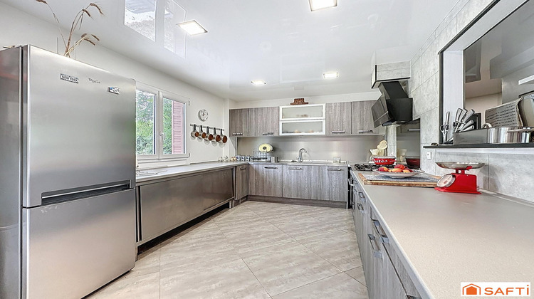 Ma-Cabane - Vente Maison Fontaine-la-Gaillarde, 240 m²