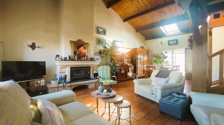 Ma-Cabane - Vente Maison FONTAINE LE COMTE, 167 m²