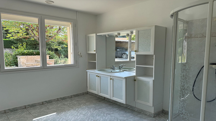 Ma-Cabane - Vente Maison FONTAINE-LE-COMTE, 0 m²