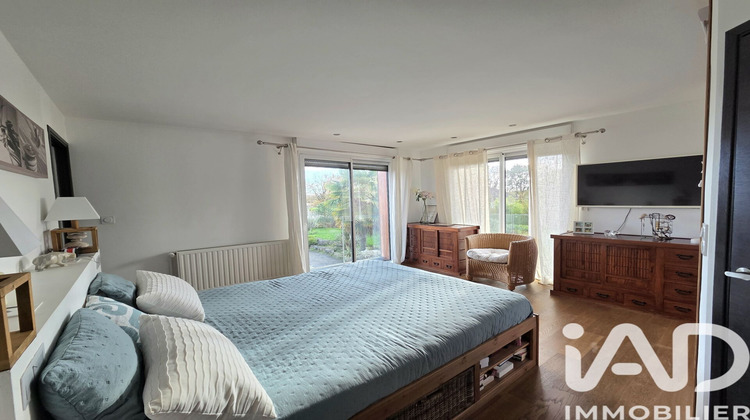 Ma-Cabane - Vente Maison Fontaine-le-Comte, 199 m²