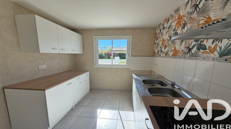 Ma-Cabane - Vente Maison Fontaine-le-Comte, 89 m²
