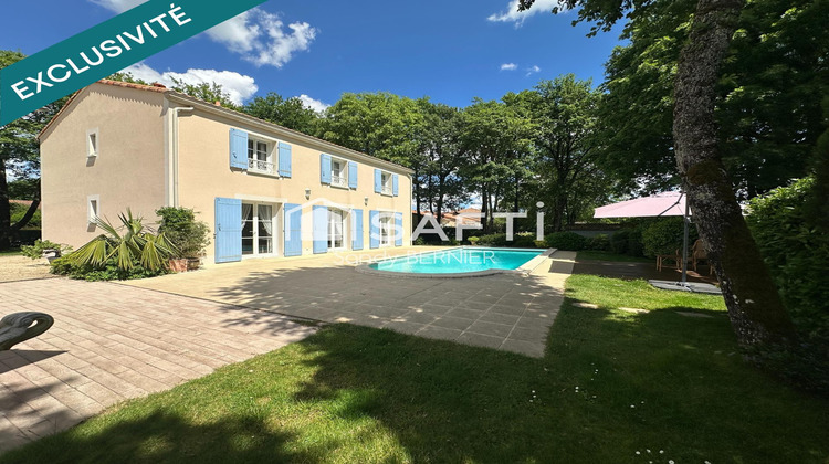 Ma-Cabane - Vente Maison Fontaine-le-Comte, 150 m²