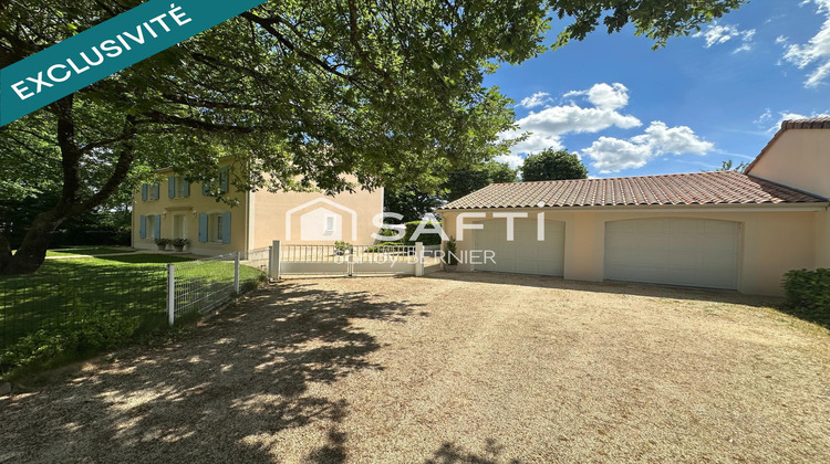 Ma-Cabane - Vente Maison Fontaine-le-Comte, 150 m²