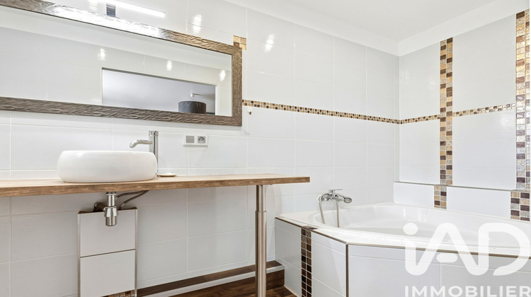 Ma-Cabane - Vente Maison Fontaine-le-Port, 114 m²