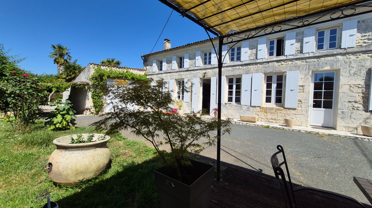Ma-Cabane - Vente Maison FONTCOUVERTE, 185 m²
