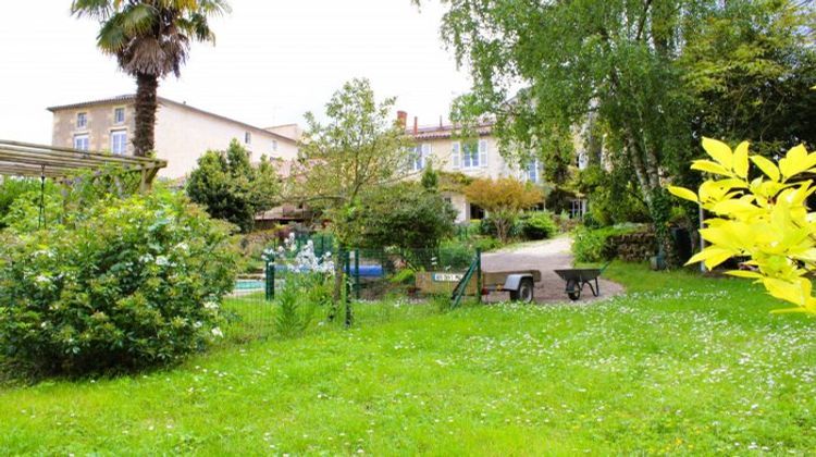 Ma-Cabane - Vente Maison Fontenay-le-Comte, 305 m²