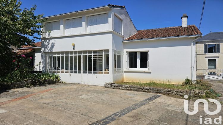 Ma-Cabane - Vente Maison Fontenay-le-Comte, 117 m²