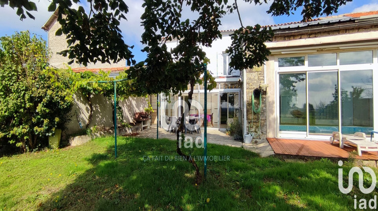 Ma-Cabane - Vente Maison Fontenay-le-Comte, 250 m²