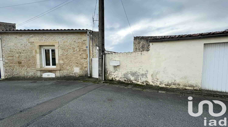 Ma-Cabane - Vente Maison Fontenay-le-Comte, 48 m²