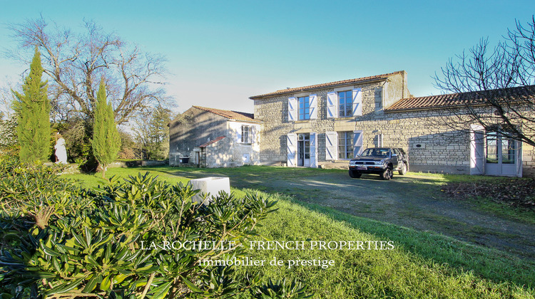 Ma-Cabane - Vente Maison Fontenay-le-Comte, 252 m²