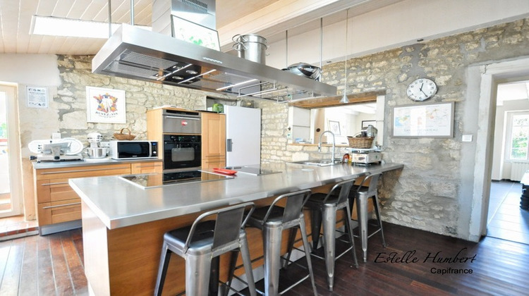 Ma-Cabane - Vente Maison FONTENAY LE COMTE, 205 m²