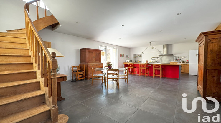 Ma-Cabane - Vente Maison Fontenay-le-Comte, 236 m²