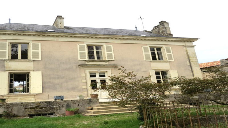 Ma-Cabane - Vente Maison FONTENAY LE COMTE, 355 m²