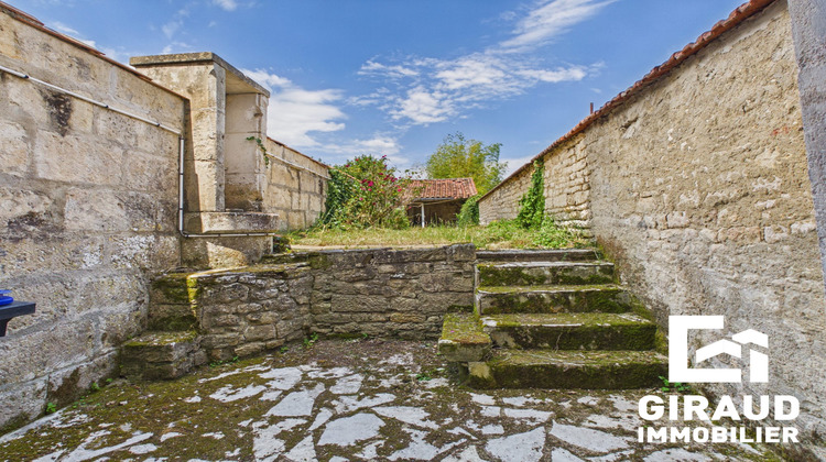 Ma-Cabane - Vente Maison Fontenay-le-Comte, 107 m²
