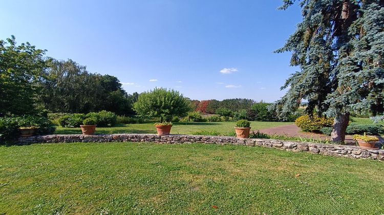 Ma-Cabane - Vente Maison FONTENAY-LE-FLEURY, 215 m²