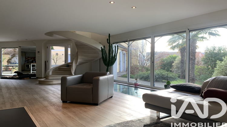 Ma-Cabane - Vente Maison Fontenay-le-Fleury, 358 m²