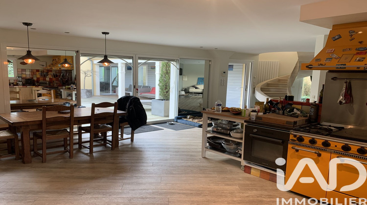 Ma-Cabane - Vente Maison Fontenay-le-Fleury, 358 m²