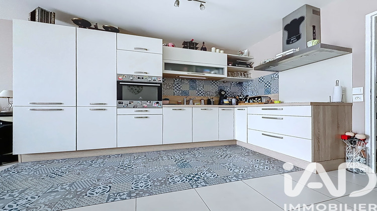 Ma-Cabane - Vente Maison Fontenay-le-Vicomte, 60 m²