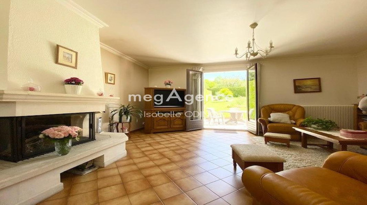 Ma-Cabane - Vente Maison FONTENAY SAINT PERE, 154 m²