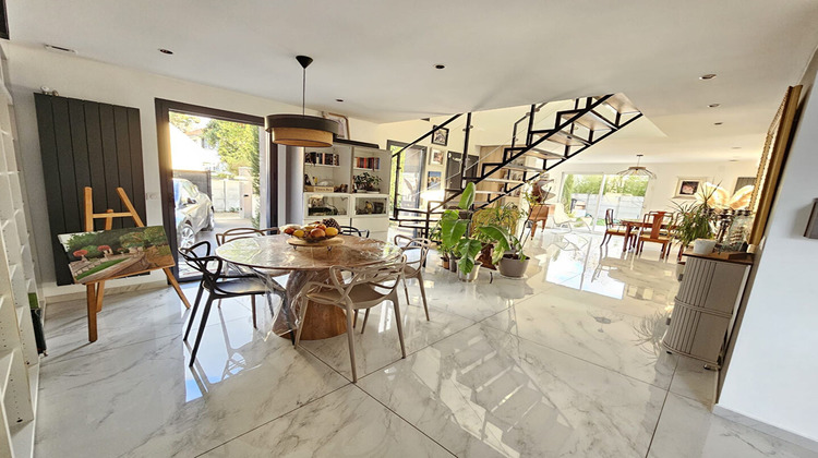 Ma-Cabane - Vente Maison FONTENAY-SOUS-BOIS, 220 m²